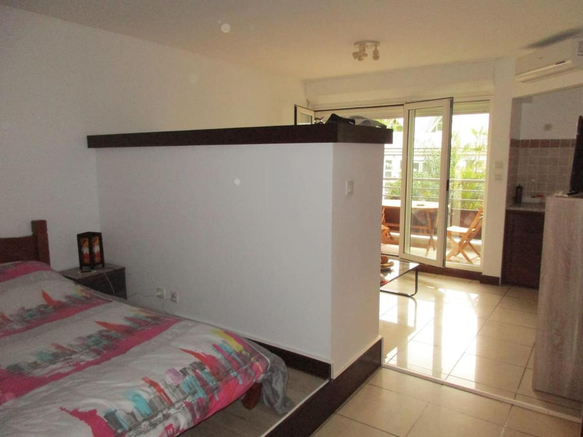 Studio A Boucan Canot سان جيل لي بان المظهر الخارجي الصورة